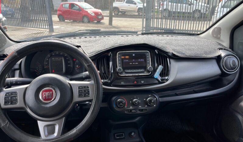 
								Fiat Uno Way 1.4 Año 2018 Usado completo									